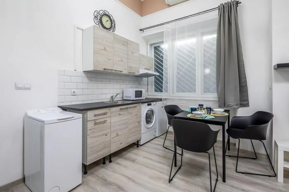New Central And Convenient Budapest 0*,